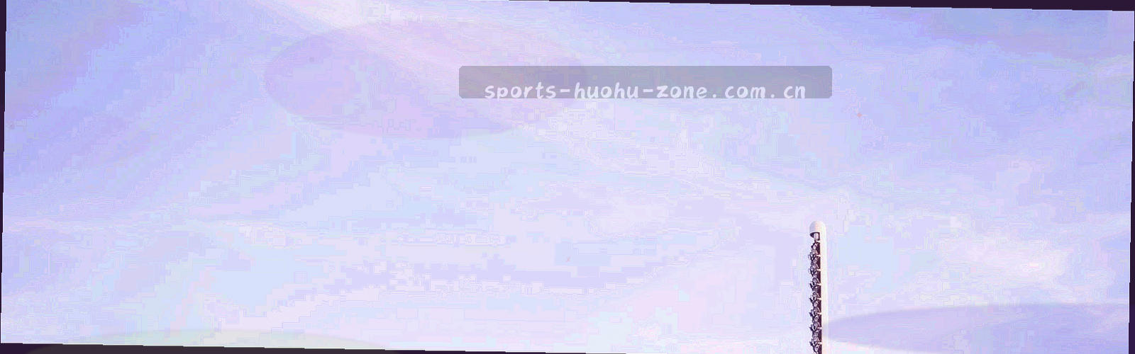 深色背景上的几何线条与方块组合，象征内容与引用关系